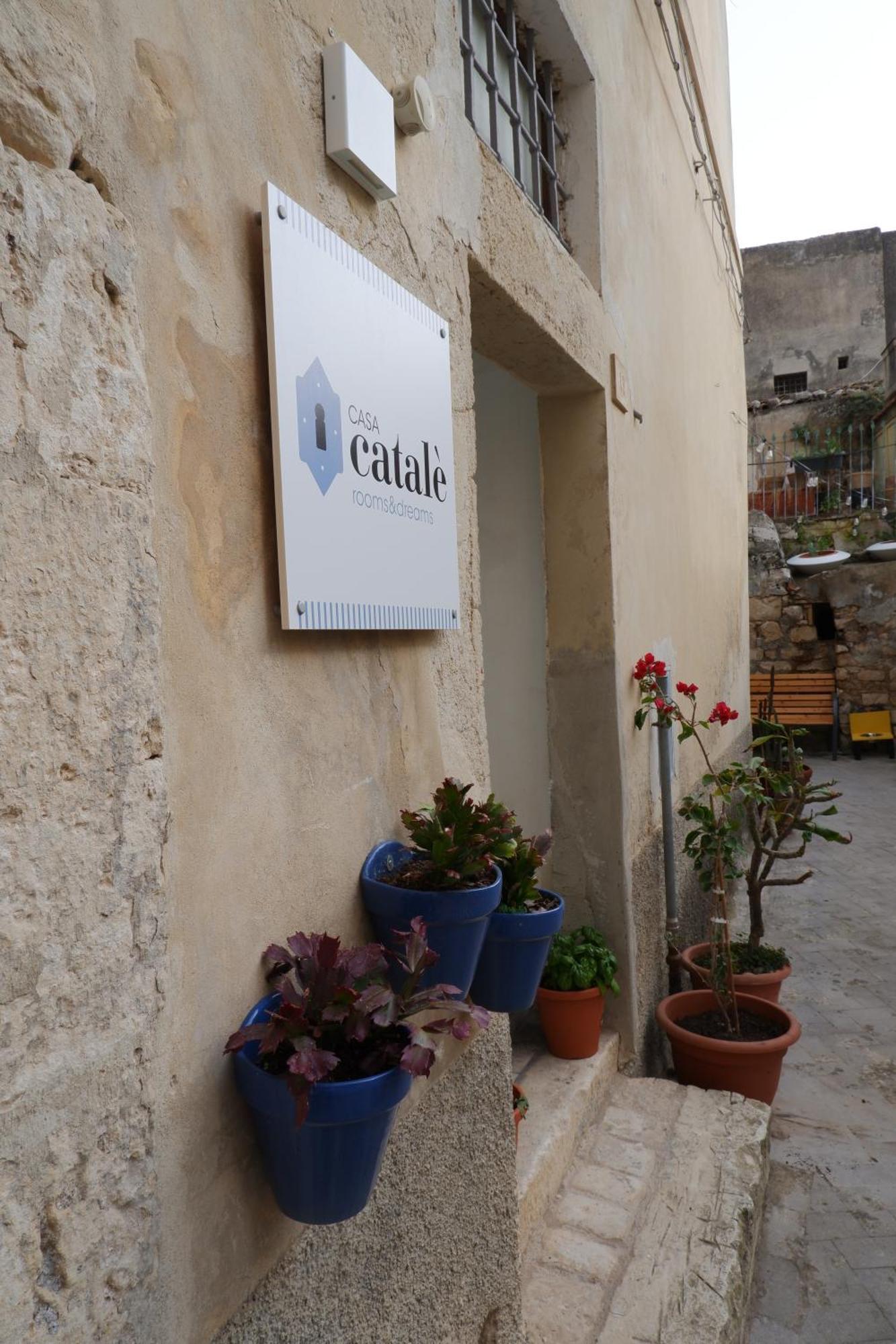 Casa Catale Panzió Modica Kültér fotó